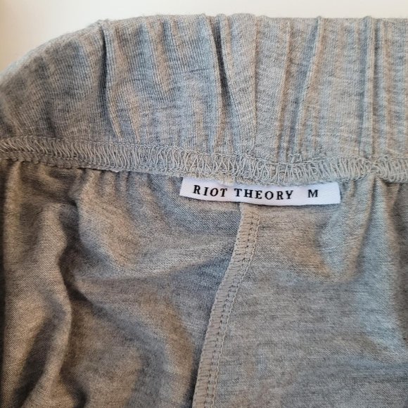 Riot Theory grey sleep set. Size M. NWT. - Picture 8 of 9
